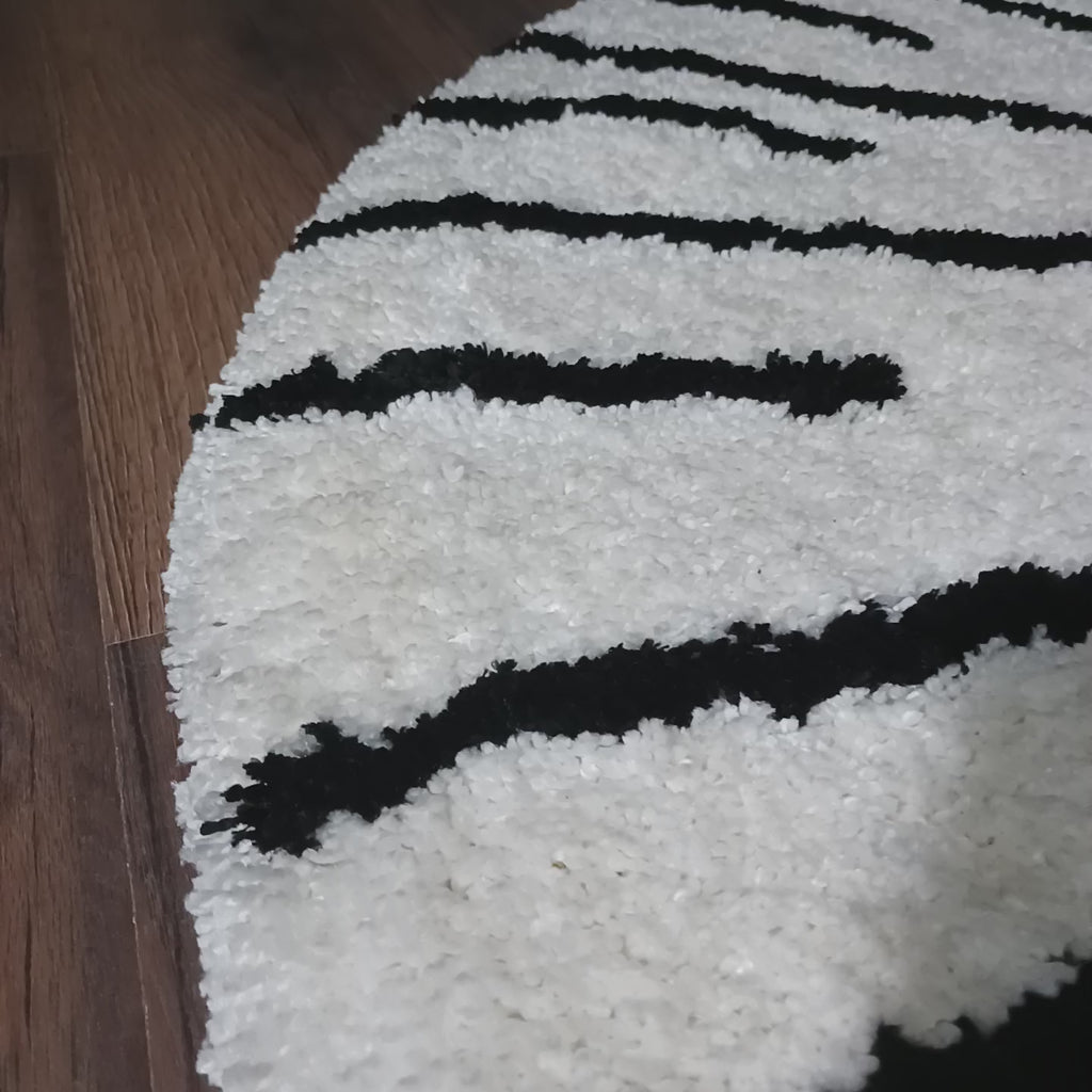 Avioni Home Atlas Collection - Moroccan Style Microfiber Round Carpet In White & Black| Soft, Non-Slip, Easy to Clean