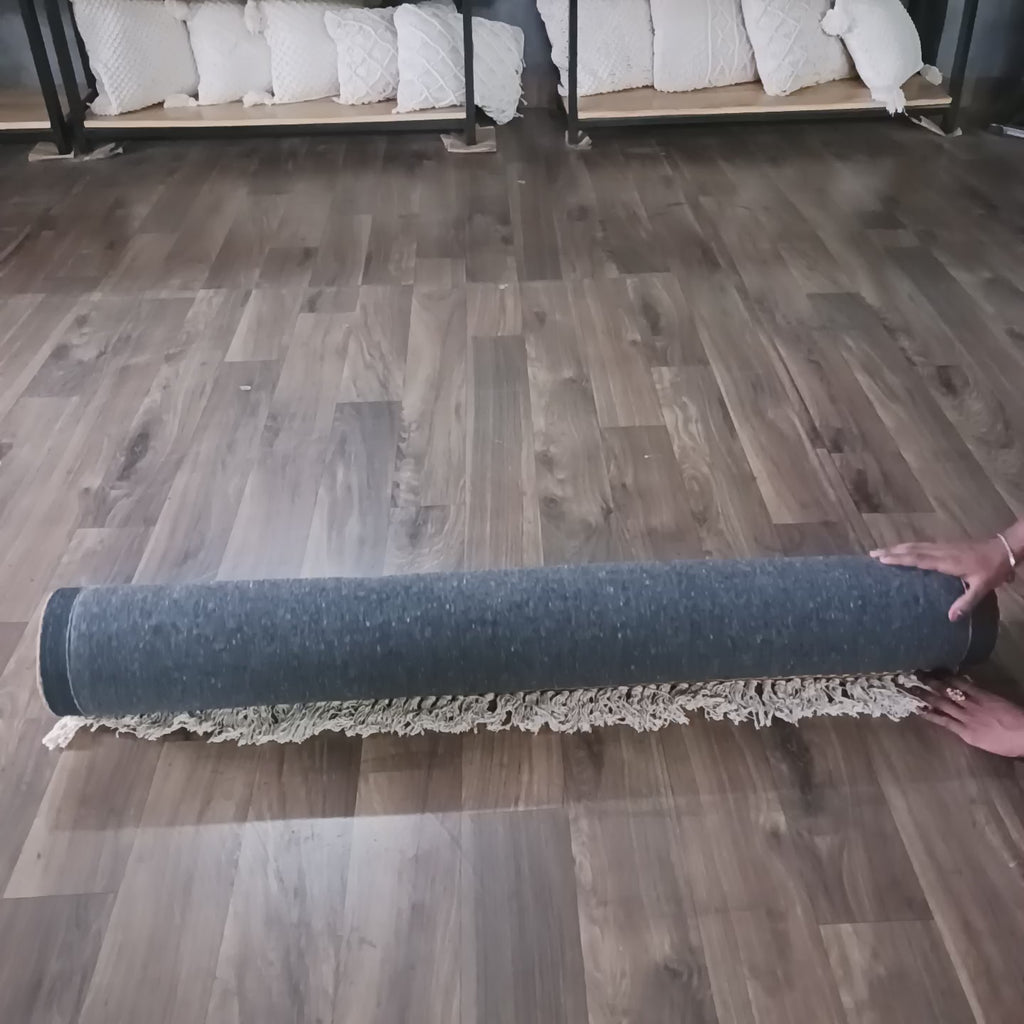 Faux Silk Carpet Beautiful Floral Design - Carpet for Living Room - Avioni