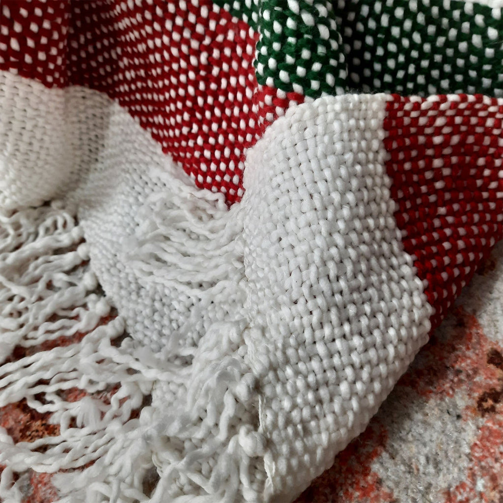 Avioni Sofa Throws/Blankets Super Soft Acrylic Handloom Weaved Red Green (Aura Collection)-127×152 cm (50 x 60 Inch)