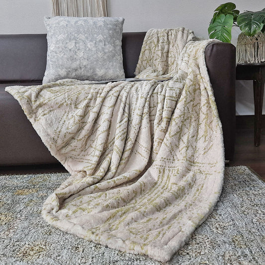 Avioni Home Everlasting Comfort Faux Fur Throw Blanket – Double Sided, Soft, Warm, Cozy, Luxury, Fluffy Blankets for Couch and Bed – Subtle Green Pattern for Sofa Large (180x145cm)| Calming Green Collection