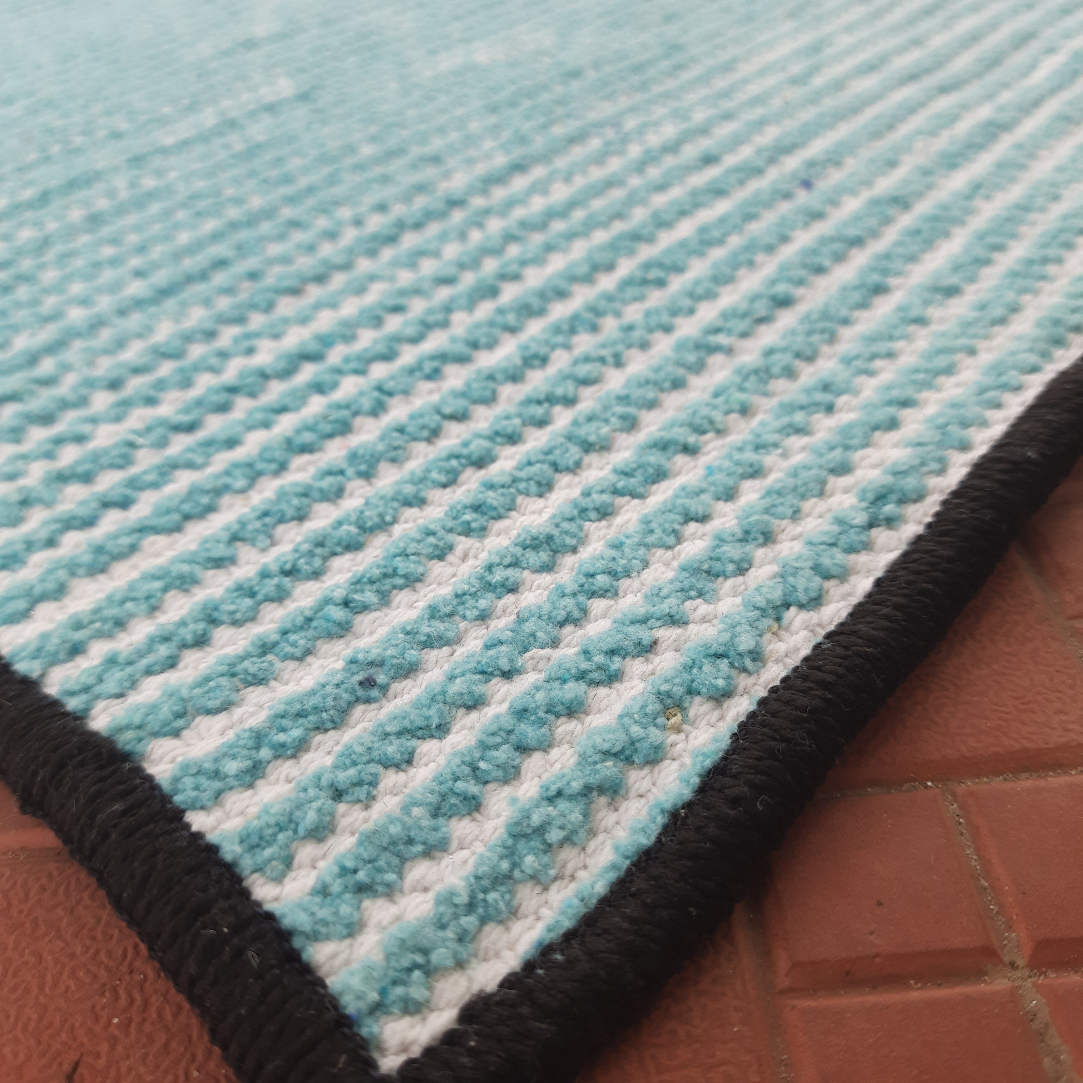 Avioni Luxury Soft Premium Chenille Stripe -Aqua Blue & White- Yoga Mat 60cm x 180cm (~2×5.5 Feet)