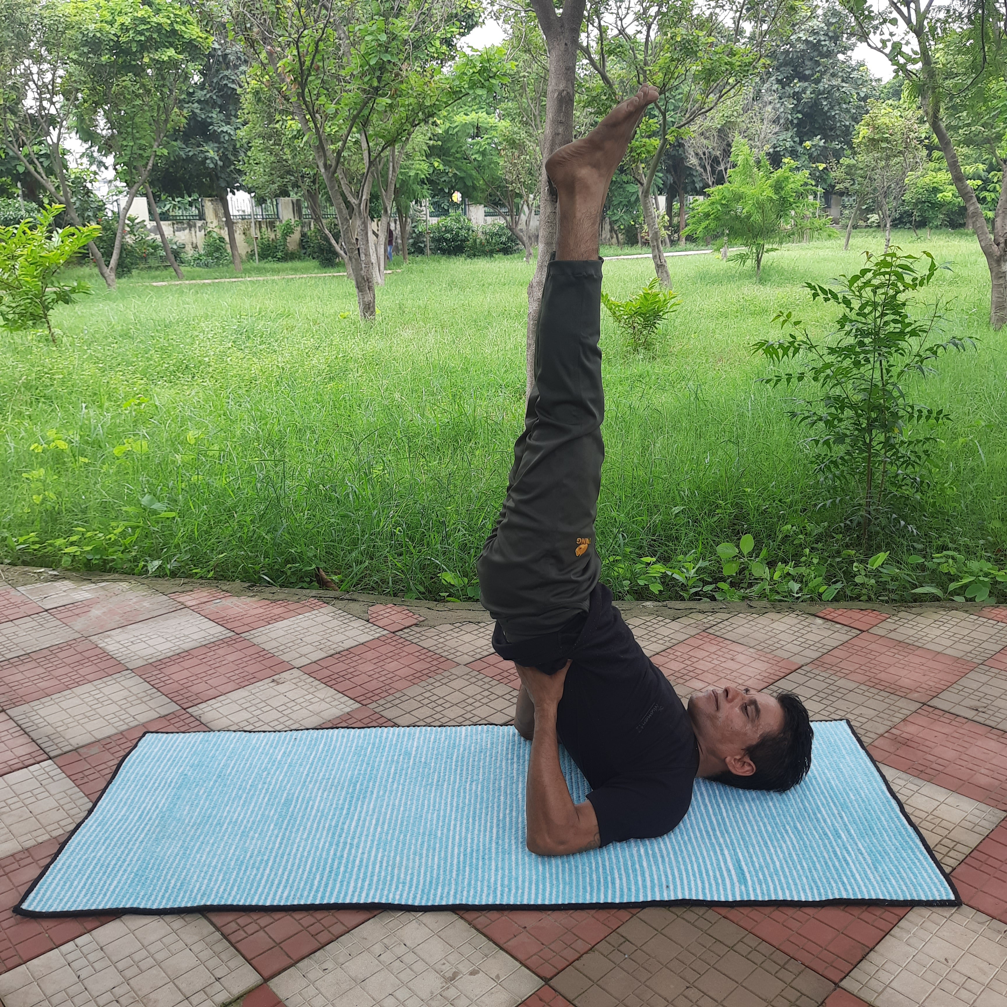 Avioni Luxury Soft Premium Chenille Stripe -Aqua Blue & White- Yoga Mat 60cm x 180cm (~2×5.5 Feet)