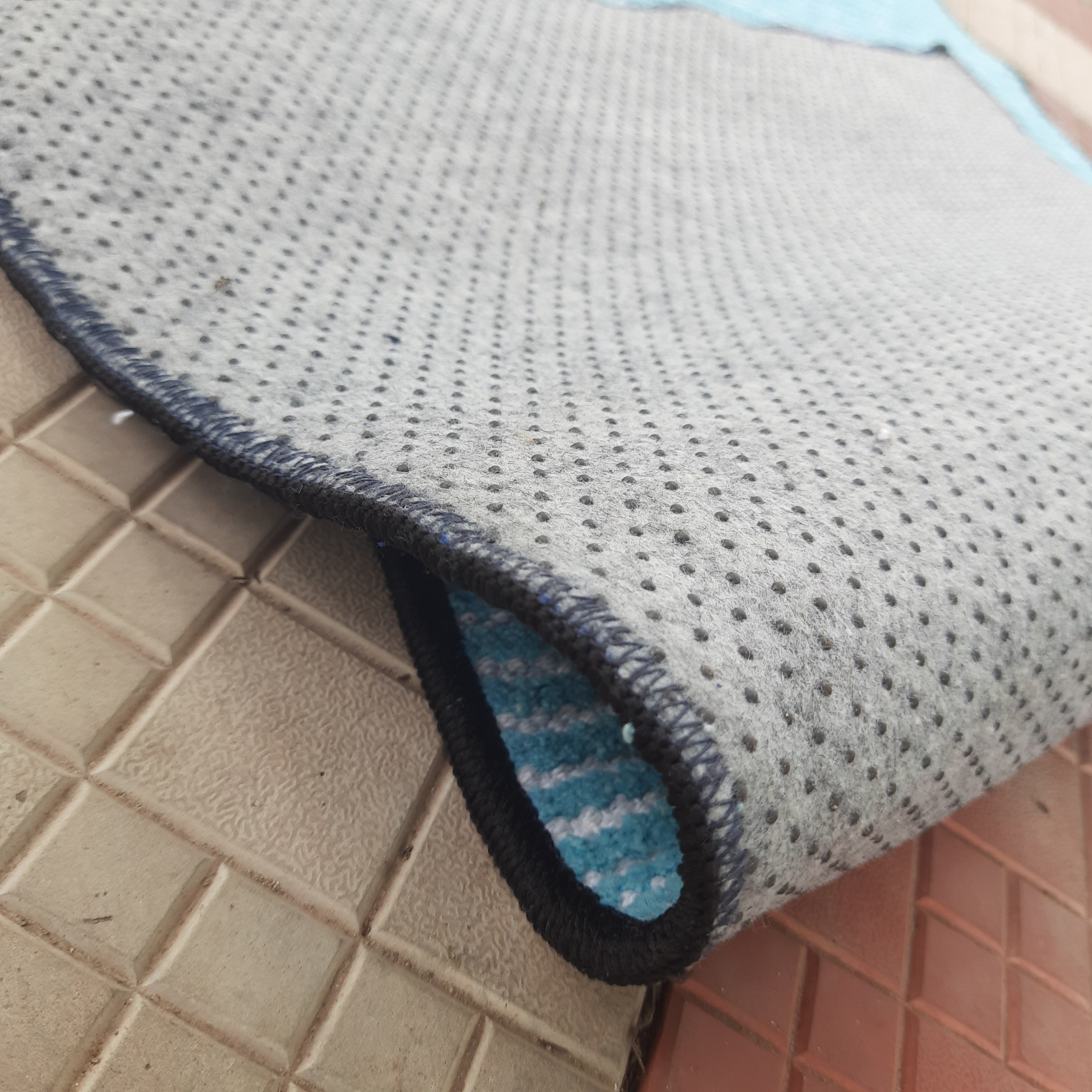 Avioni Luxury Soft Premium Chenille Stripe -Multi Color- Yoga Mat 60cm x 180cm (~2×5.5 Feet)