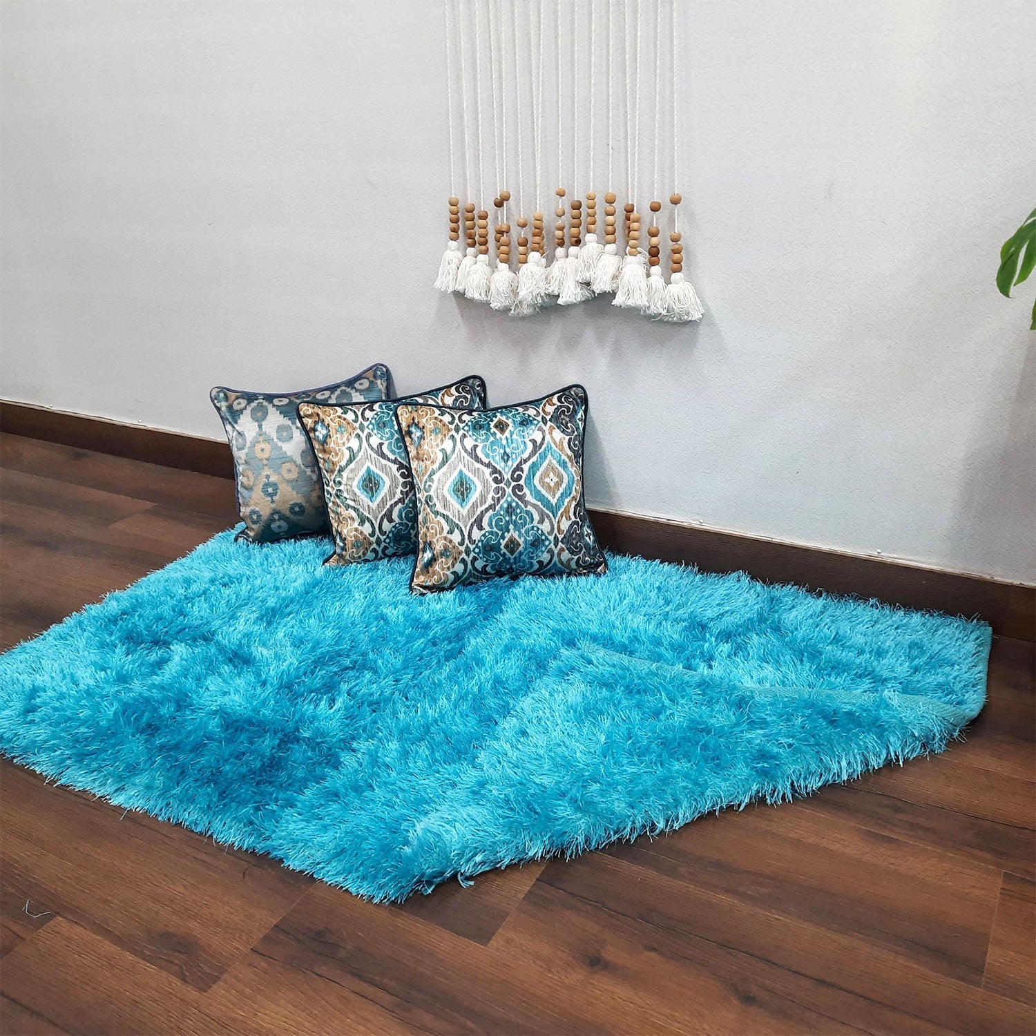 Avioni Handloom Flurry Yarn Fur Durry For Living Room In Fur Reversible Aqua- 150cm x 210cm (~5 feet x 7 feet)