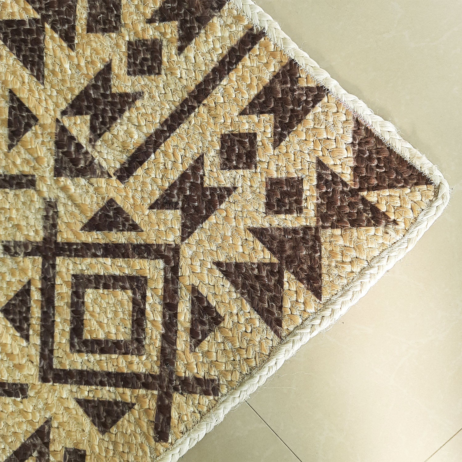 Avioni Home Kilim-Inspired Jute Carpet for Living Room
