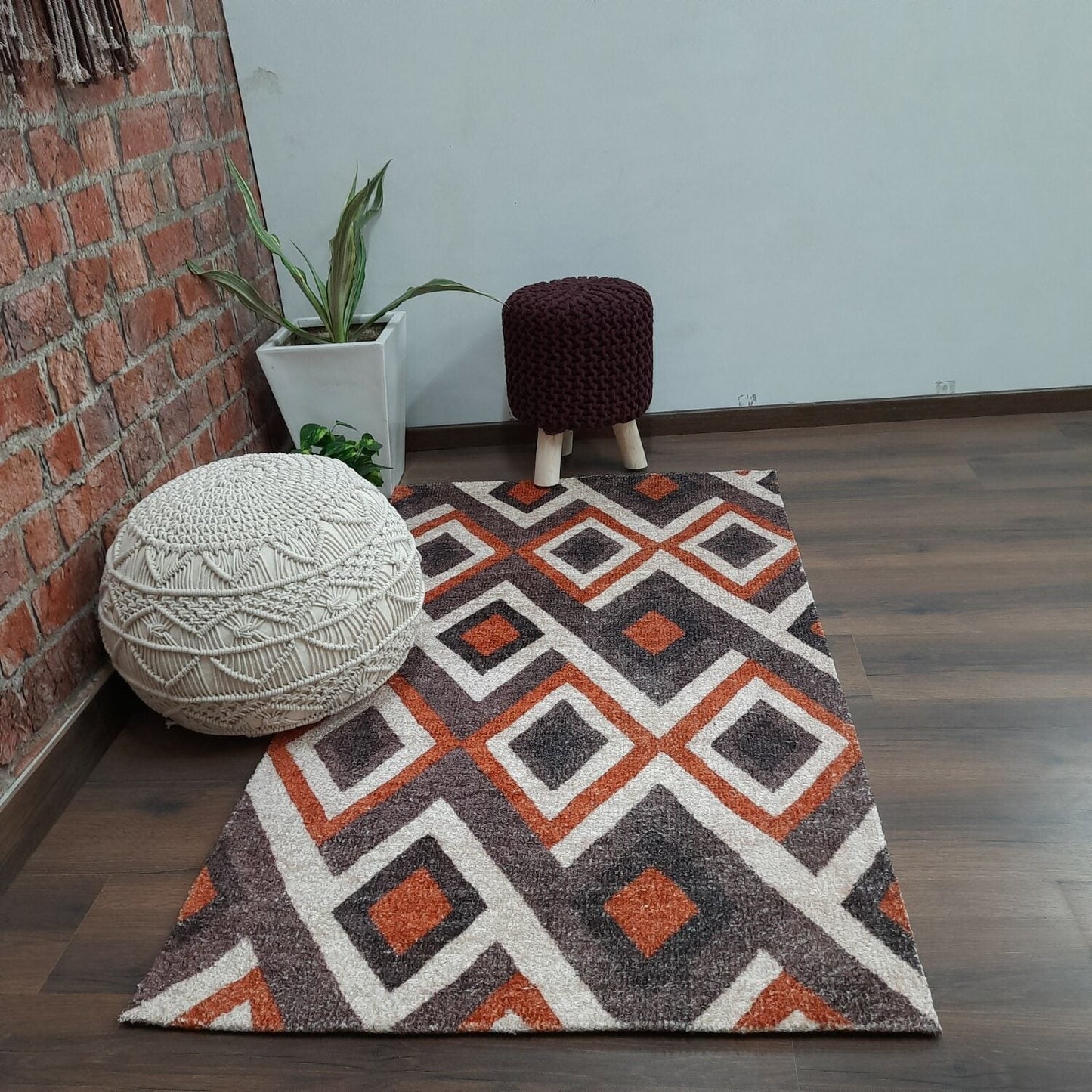 Avioni Carpet – Faux Silk- Neo Modern Collection Geomatric Design- 90cm x 150cm (~3×5 Feet)