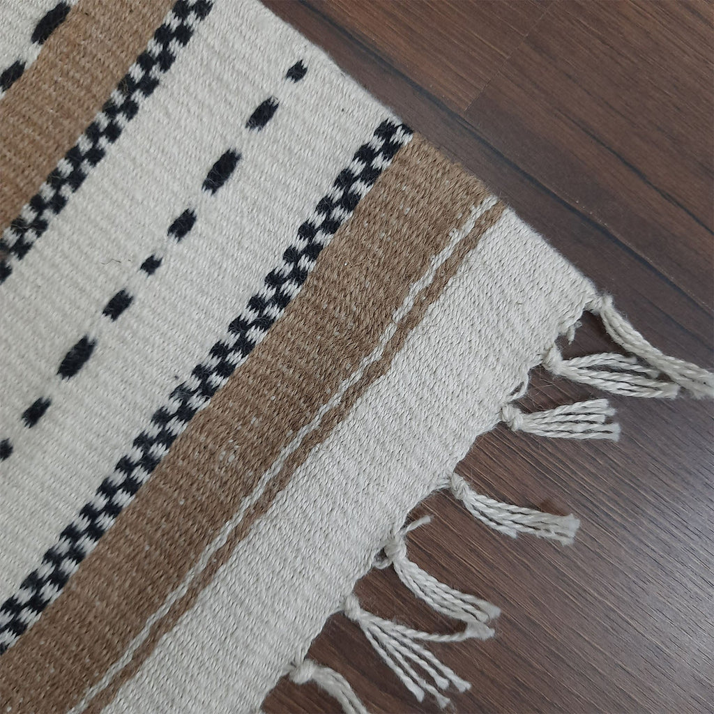 AvioniHome Birchwood Collection : Modern Jute/PET Yarn Handmade Area Carpet| Design: CARJUTPET008-WIBAC