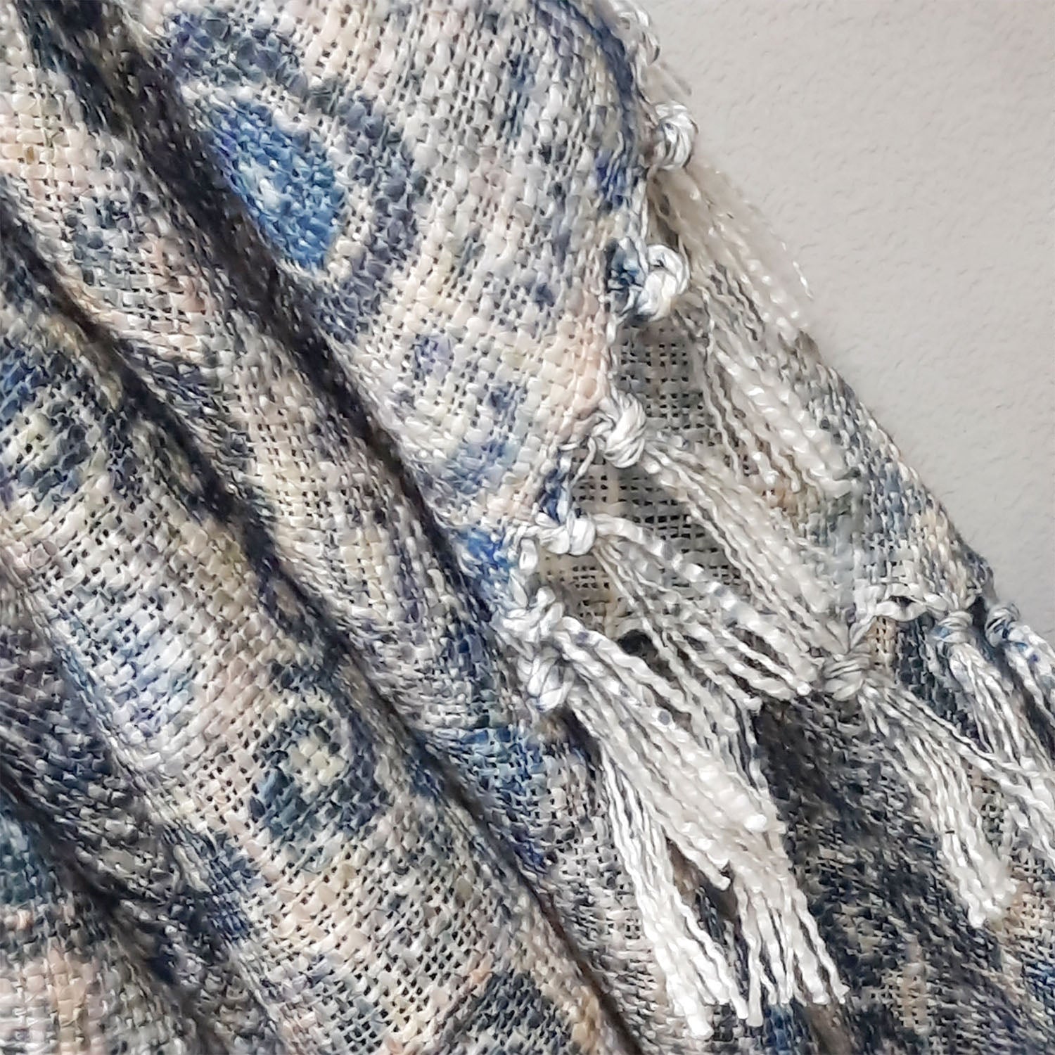 Avioni Beautiful Soft Sofa Throw | A must add to your living room | Traditional Double Design Virgin Premium Polyester Slub Handloom Sofa Throw