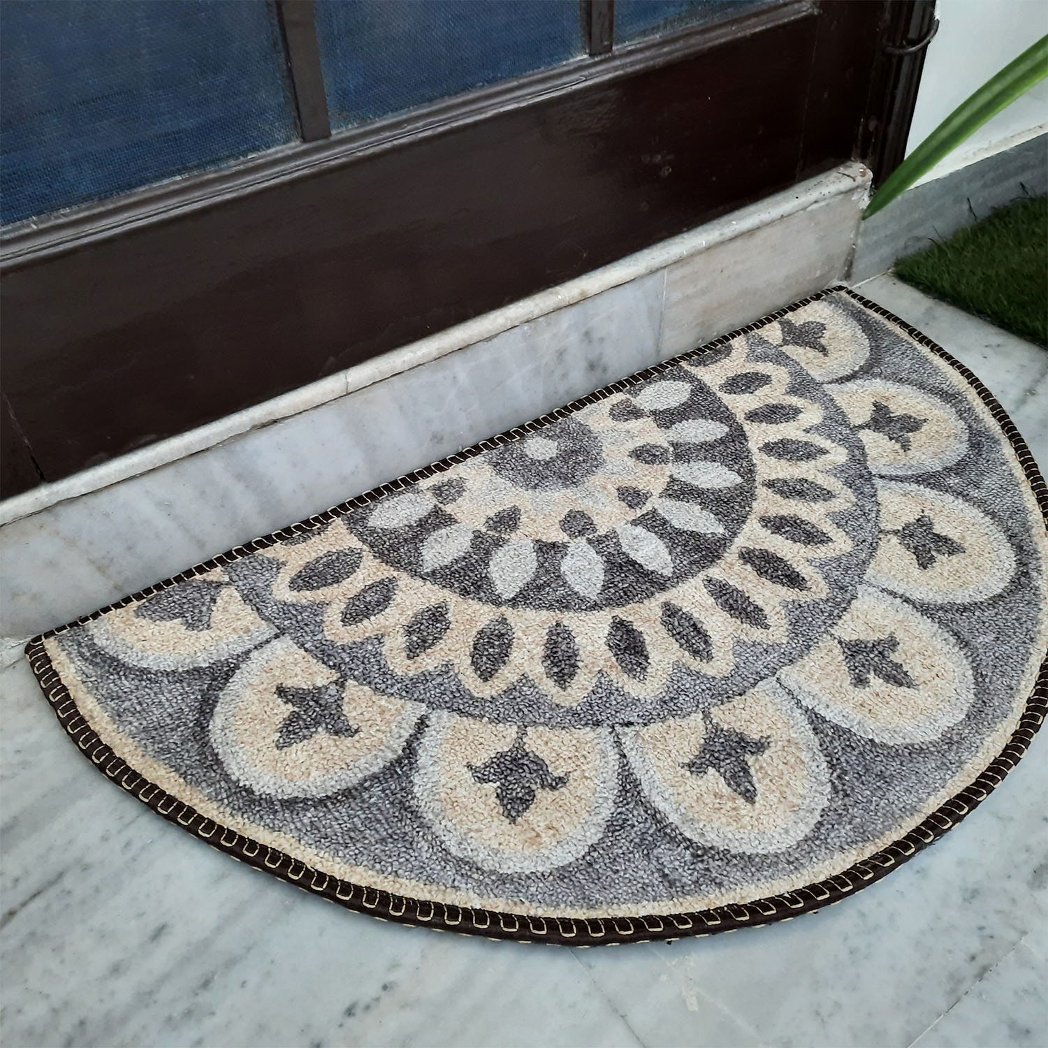 Avioni Home Floor Mats in Beautiful Rangoli Modern Semi Round Design | Anti Slip, Durable & Washable | Outdoor & Indoor