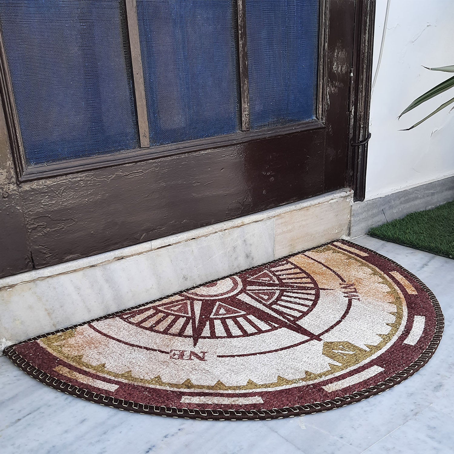 Avioni Home Floor Mat Modern Compass Design | Anti Slip, Durable & Washable | Outdoor & Indoor