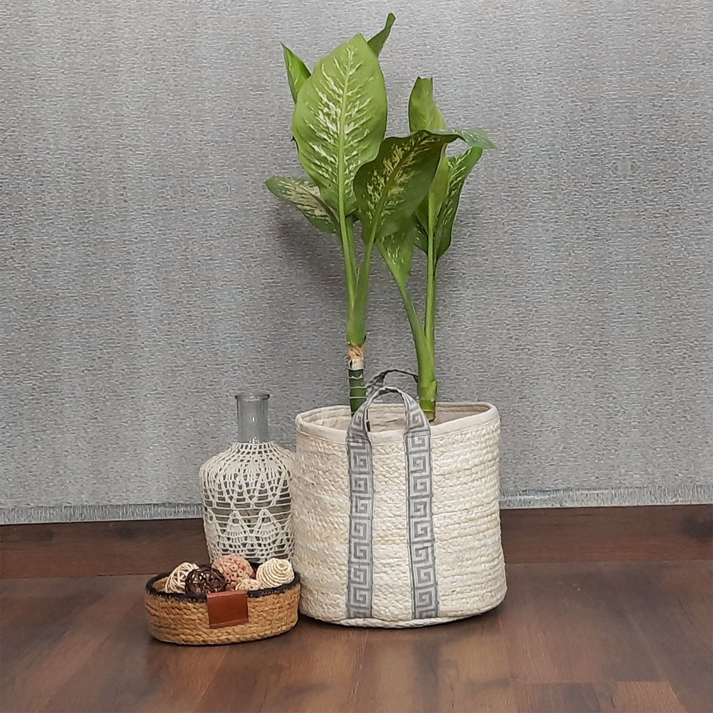 Avioni Home Hand Braided White Jute Basket | Designer Leatherette Handles | Canvas Inner for Extra Strength | Size: 28 x30 cms (~11×12 inch)