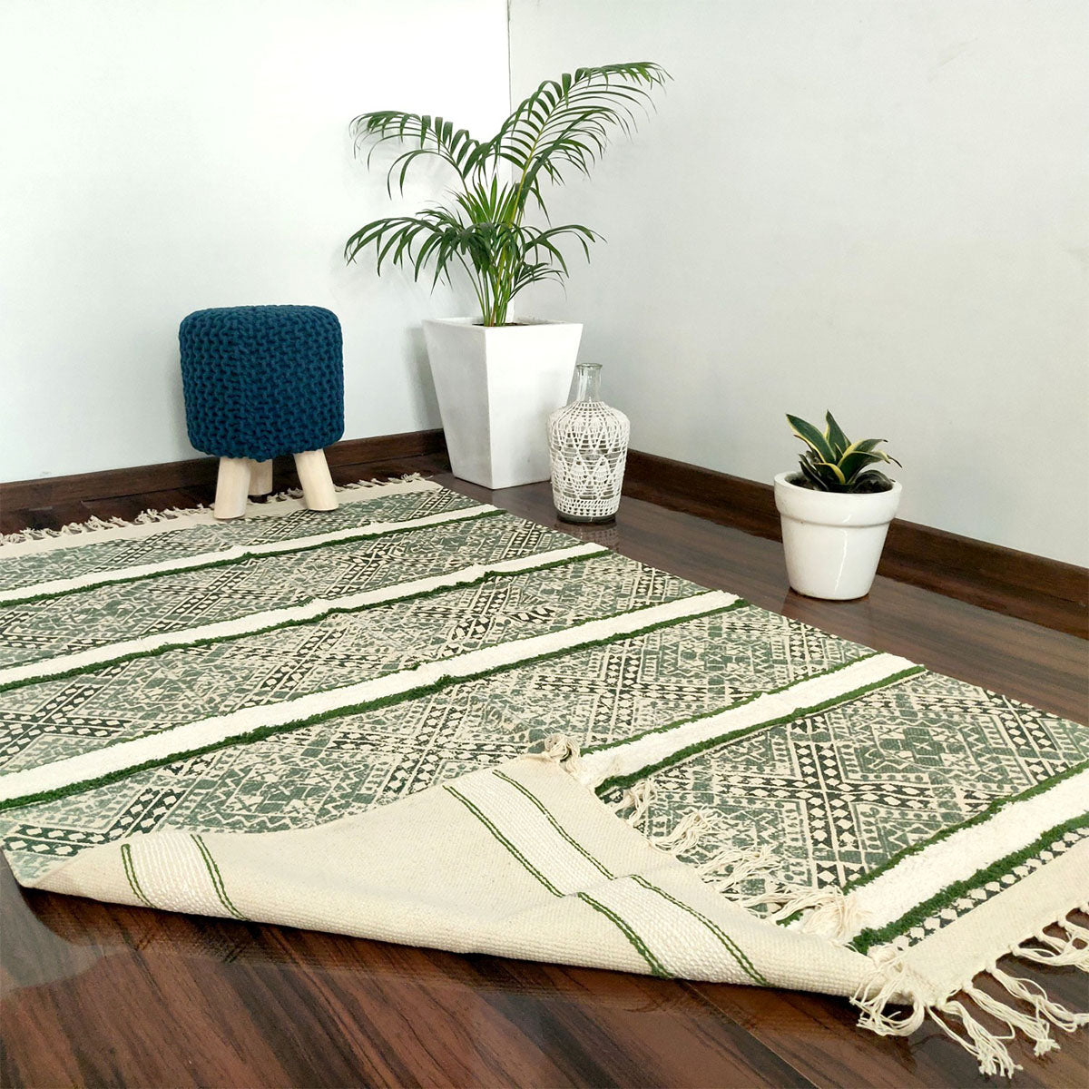 Avioni Boho Look Cotton Printed & Part Tufted Floor Rug / Durrie – Green & Cream