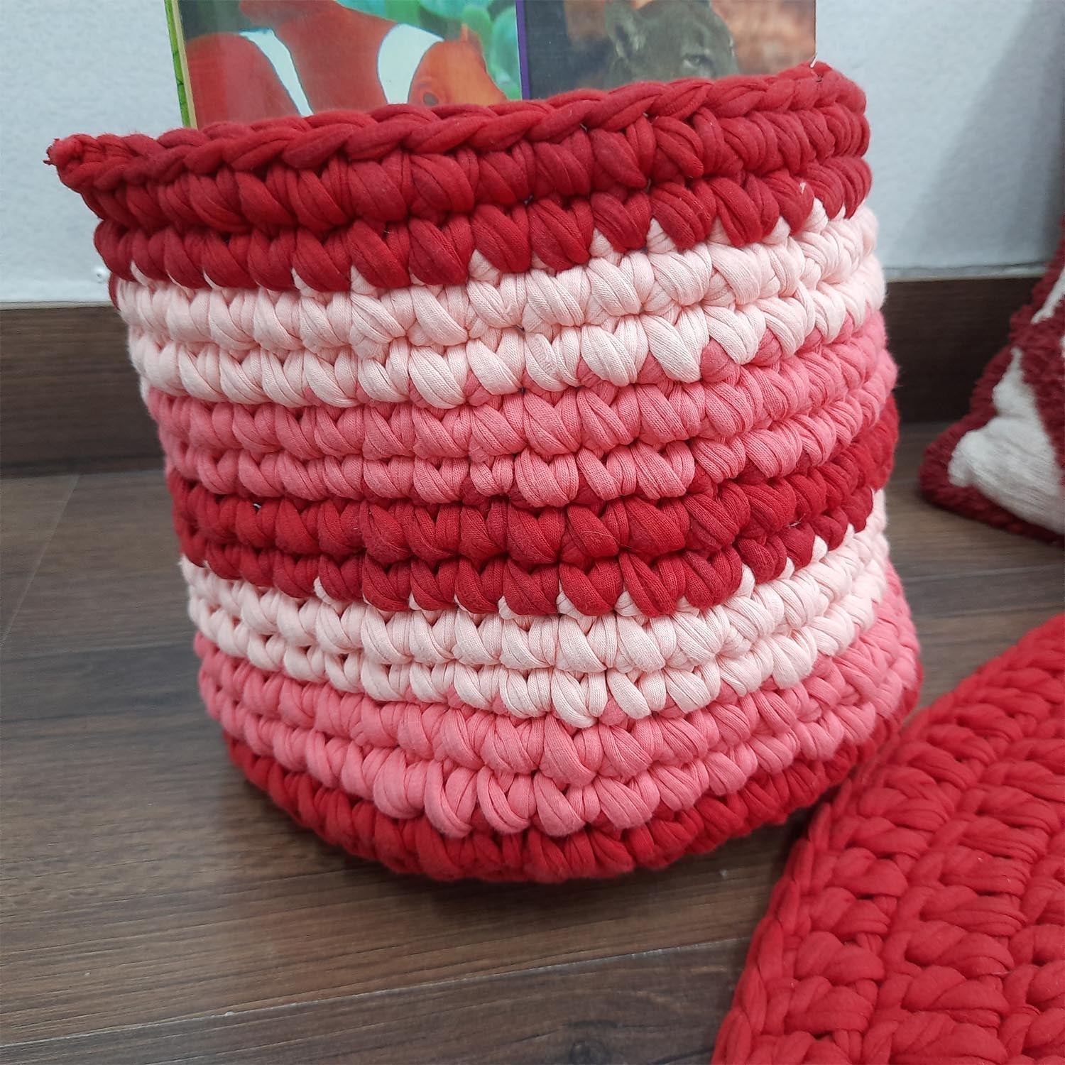 Avioni “PinkRings” hand-crocheted carpet with matching FREE basket – perfect for a kids room or gifting-105 cm diameter
