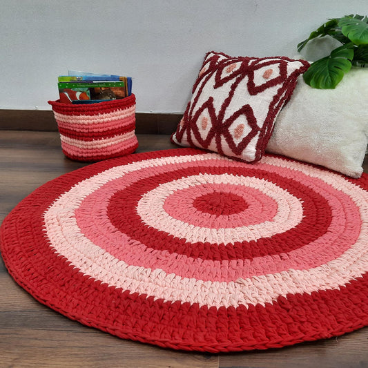 Avioni “PinkRings” hand-crocheted carpet with matching FREE basket – perfect for a kids room or gifting