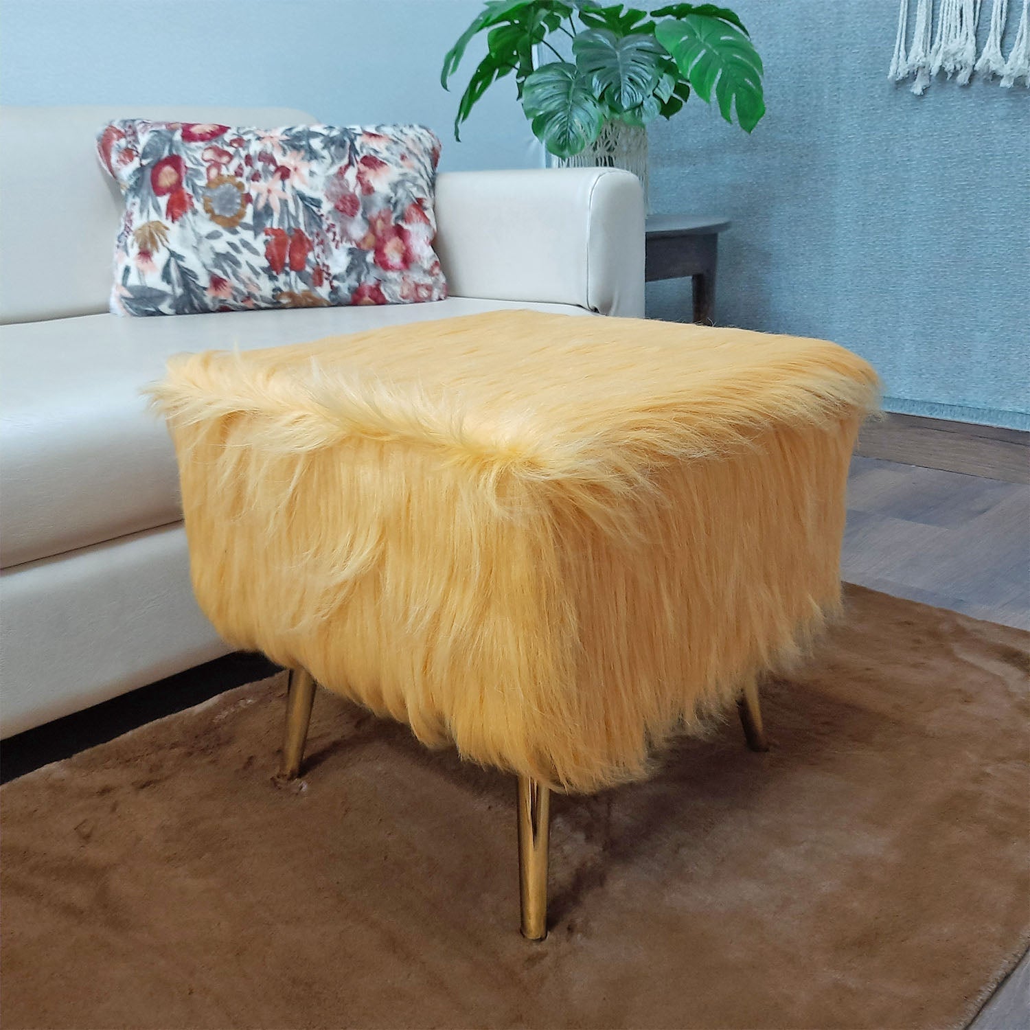 Noviato Collection – Amber Premium Long Faux Fur Footstool Gold Metal Legs Modern On-Trend Style Square Multi-Functional Ottoman Stool Seat, 40cm x 40cm x 40 cm | from Avioni