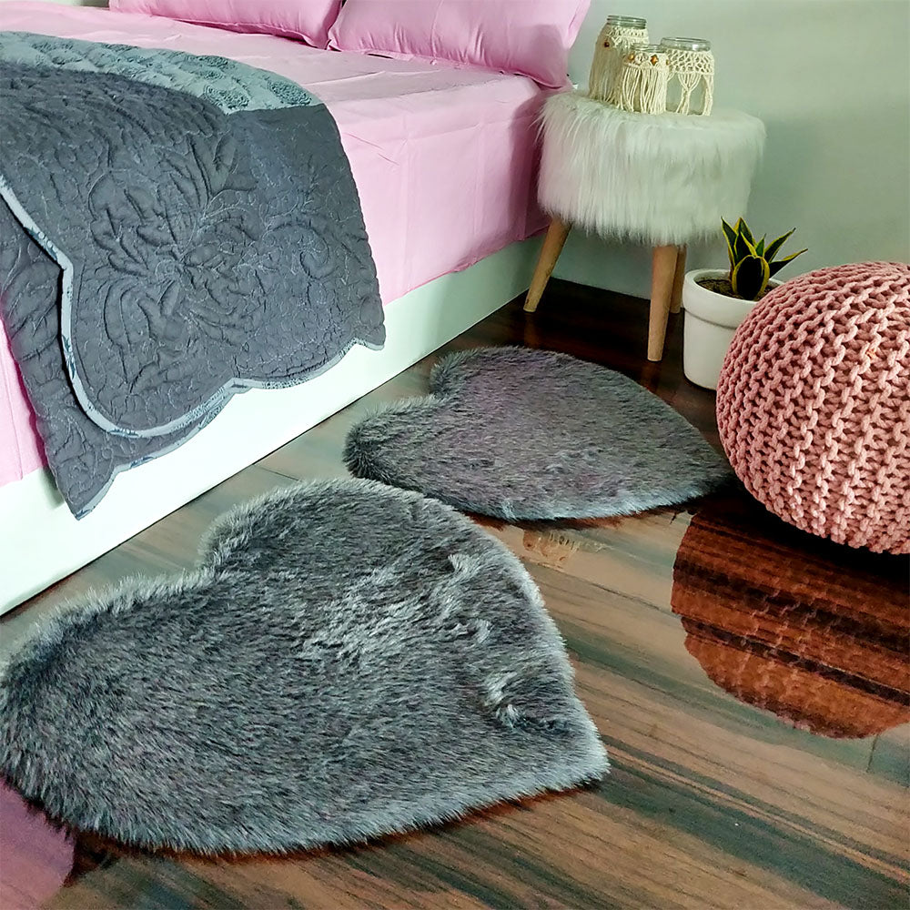 Shaggy Carpet – Heart Shaped Rug – Premium Medium Fur – 62 cm – Avioni Carpets- Grey Colour (1+1- set of 2 )